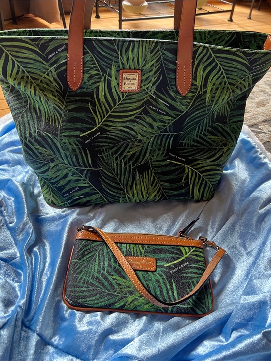 Dooney & Bourke Handbags - Dooney & Bourke Green Palm-Print Tote with Brown Trim and Matching Wristlet